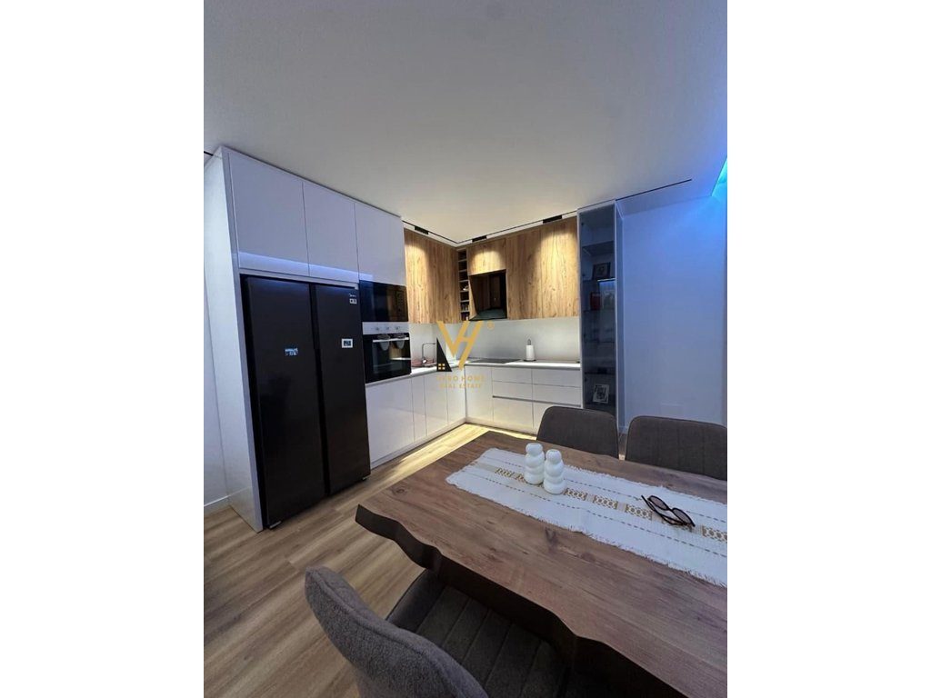 SHITET APARTAMENT 2+1+BLK TEK UNIVERS CITY 145.000 EURO 3