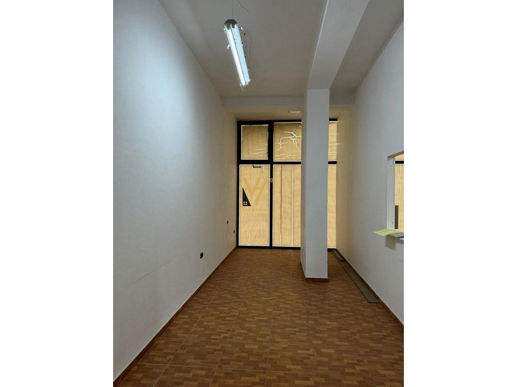 JEPET ZYRE 120 M2 ME QIRA TE SELVIA 100.000 LEKE 3