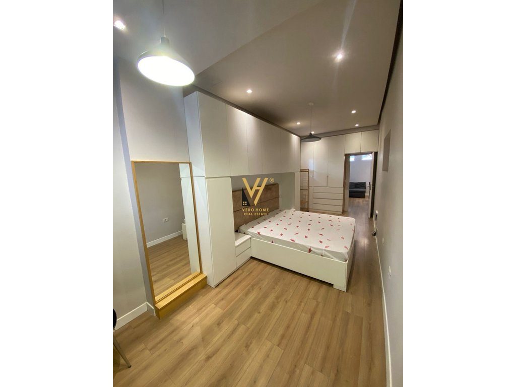 JEPET APARTAMENT 1+1+VERANDE ME QIRA TE KOPSHTI BOTANIK 550 EURO 4