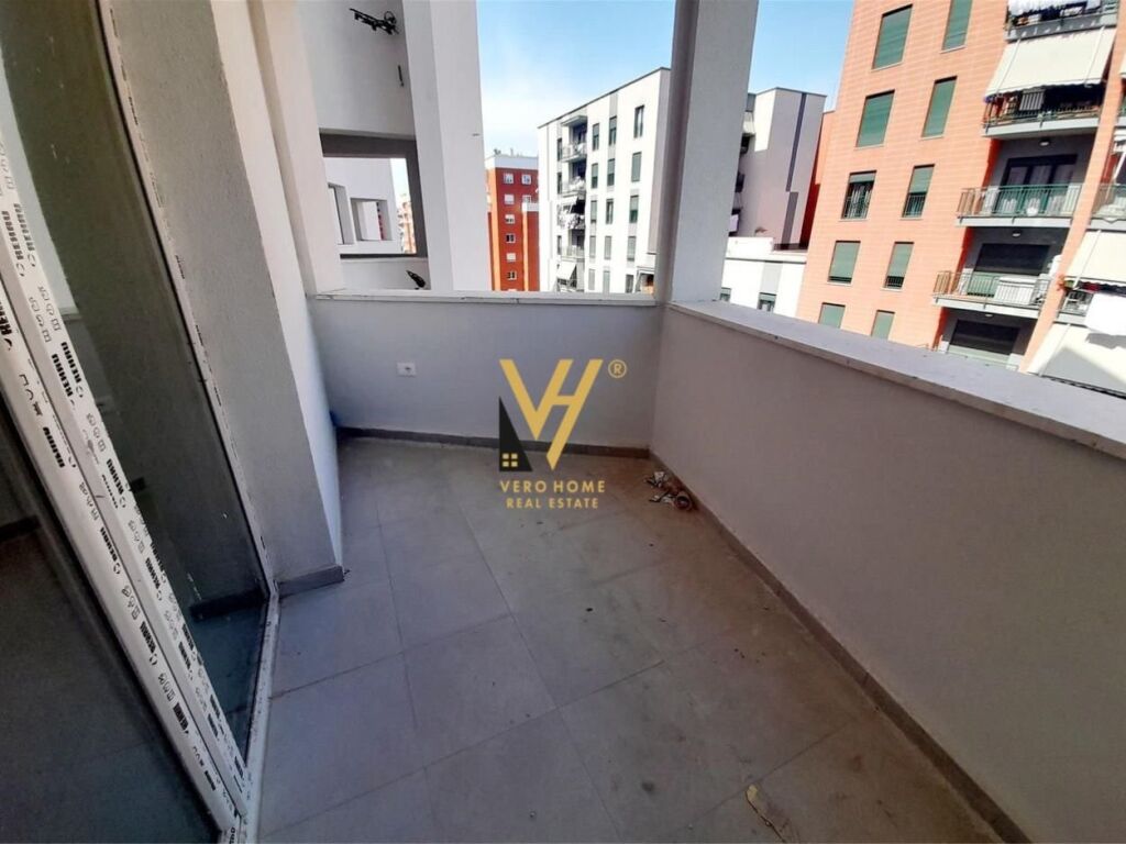 Jepet Zyre me qera te Riverside Rezidence 67 m2 2