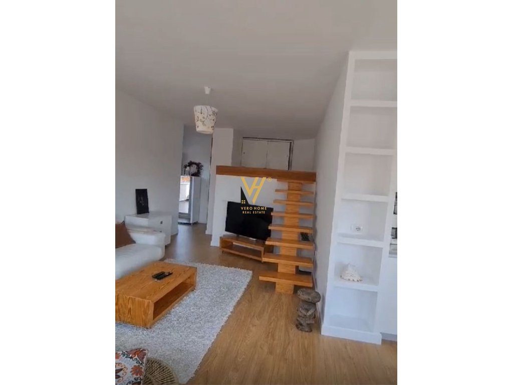 JEPET LOFT ME QERA NE MYSLYM SHYR 1.200 EURO 2