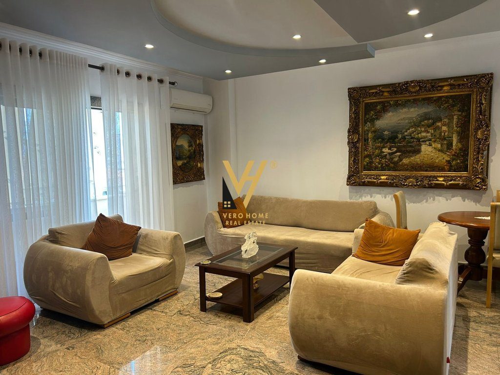 JEPET APARTAMENT 2+1+BLK ME QIRA TEK BLV. ZOGU I PARE 950 EURO