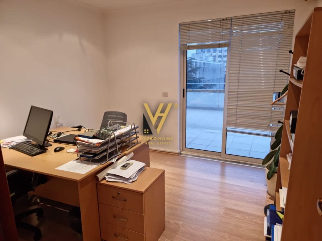 Jepet zyre me qera te Brryli 155 m2 2