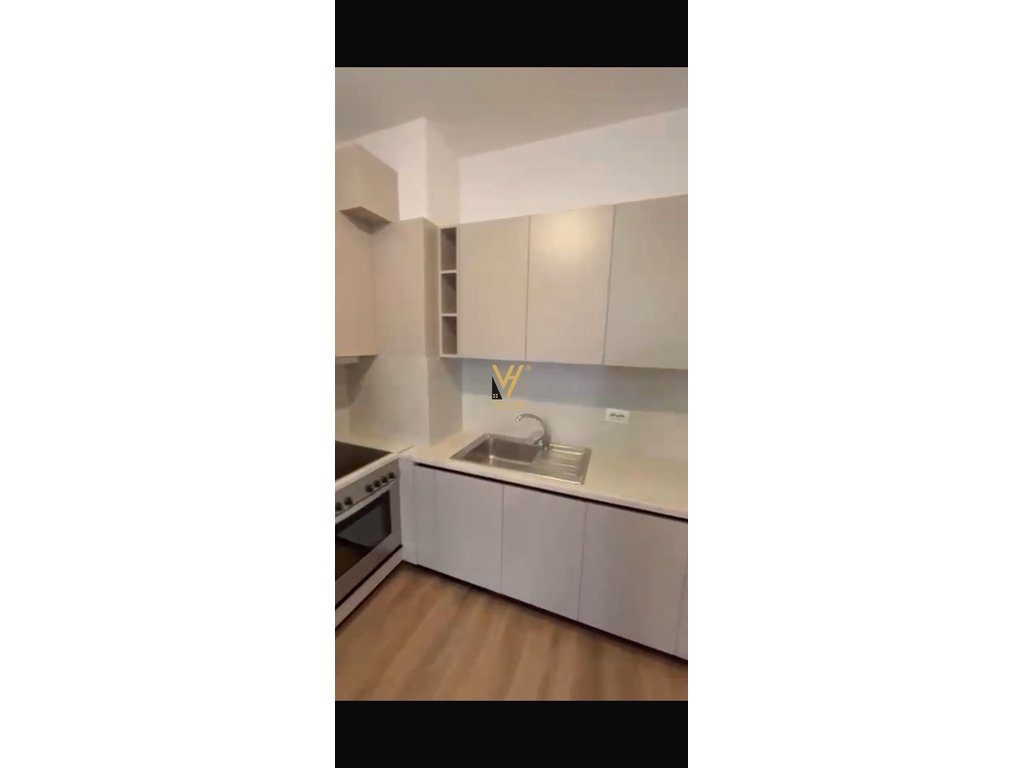 JEPET APARTAMENT 2+1+2+2BLK ME QERA NE KINOSTUDIO 60.000 LEKE 2