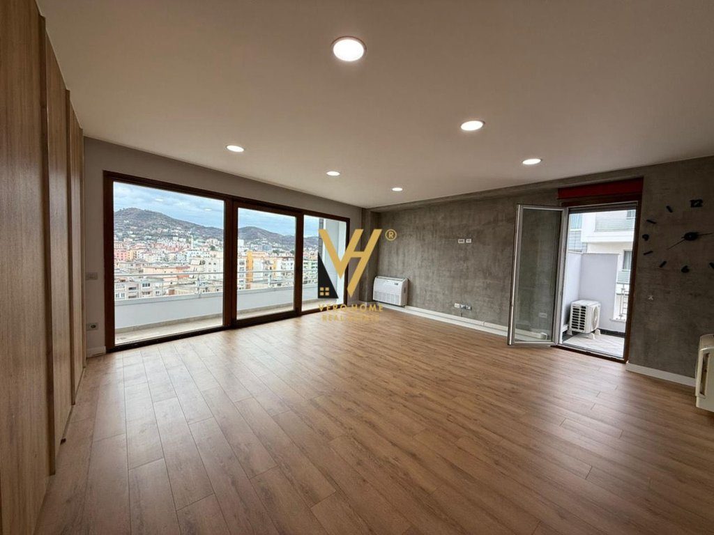 JEPET ZYRE 200 M2 ME QIRA TE HILTON, DELIJORGJI 250.000 LEKE