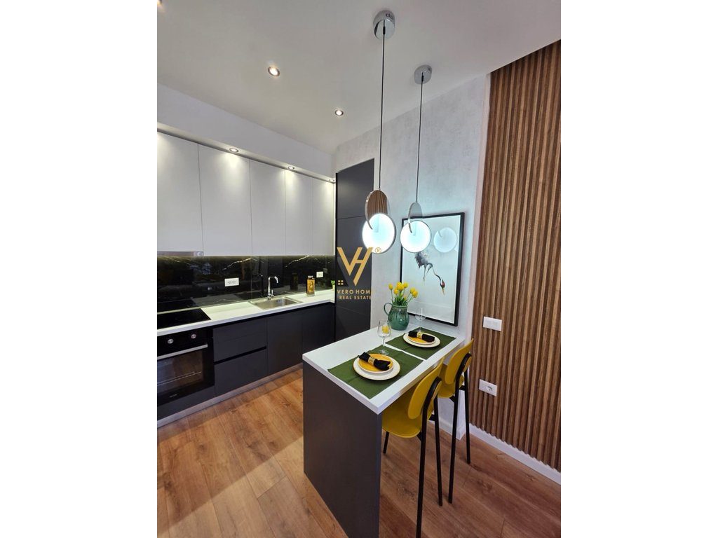 APARTAMENT 1+1 NË QIRA NË VASIL SHANTO 900 EURO 2