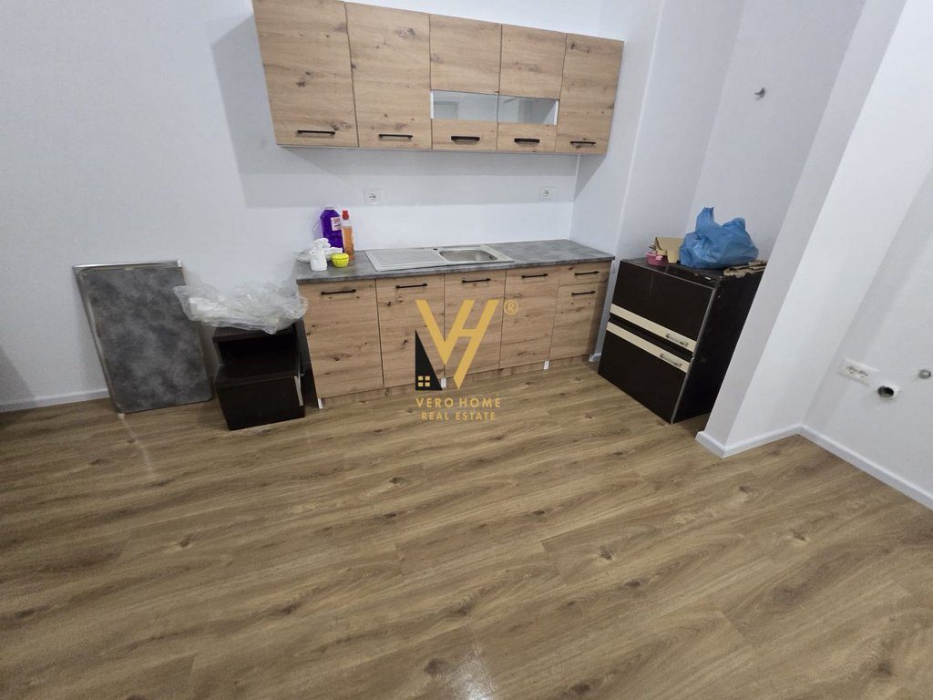 JEPET APARTAMENT 1+1 ME QERA TE KADIU, ALI DEMI 500 EURO 2