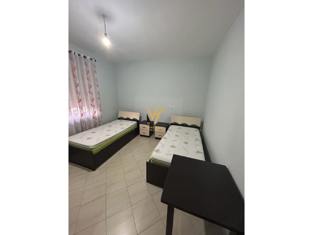 Jepet Apartament 2+1+2 me qera te Rruga Panorama 116 m2 4