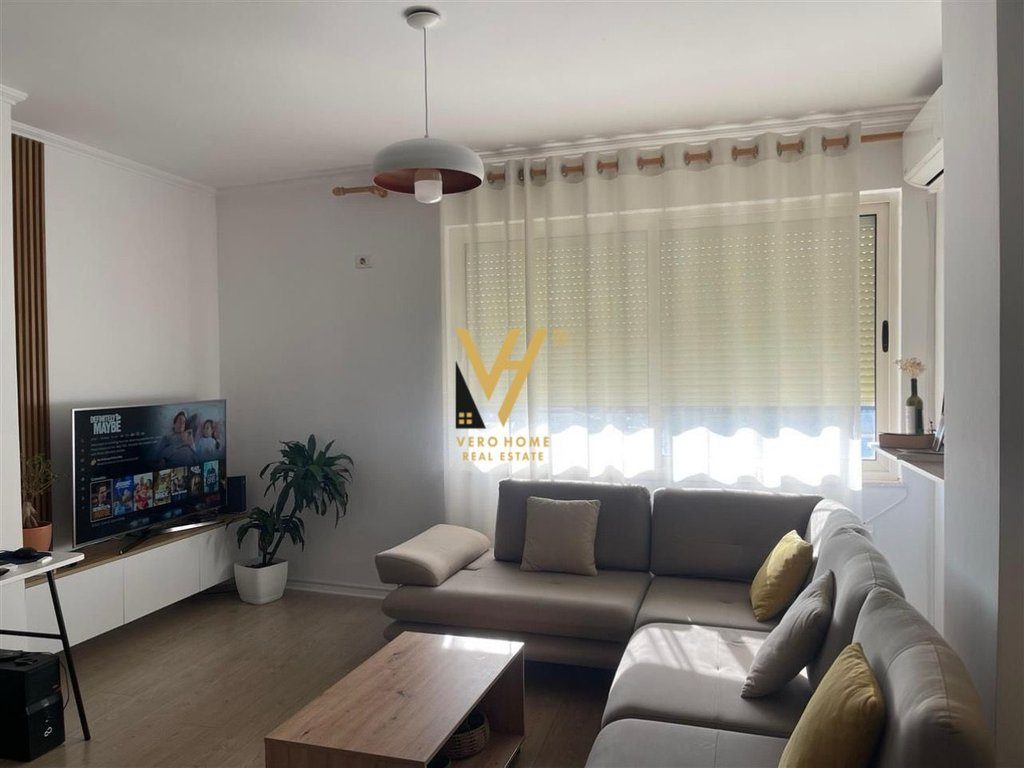 JEPET APARTAMENT 1+1 ME QERA NE DON BOSKO 600 EURO 2