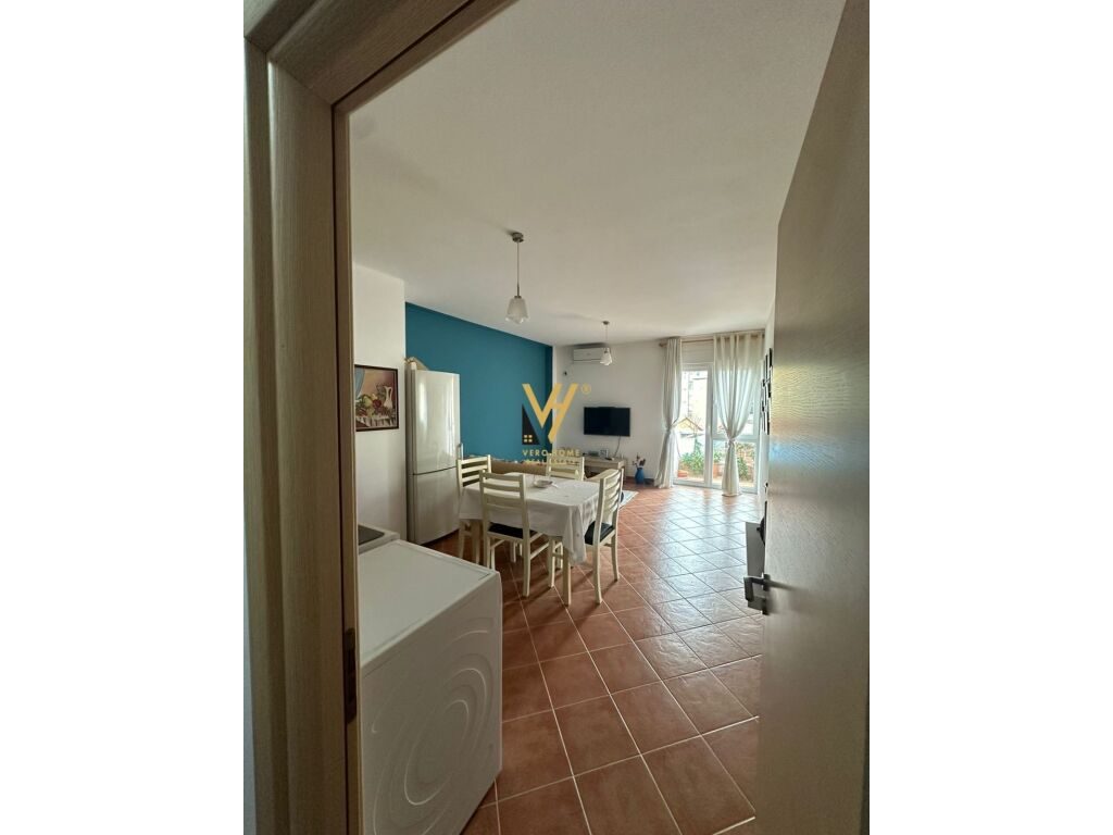 Jepet Apartament 2+1+ballkon me qera te Rruga Mine Peza 90 m2 4