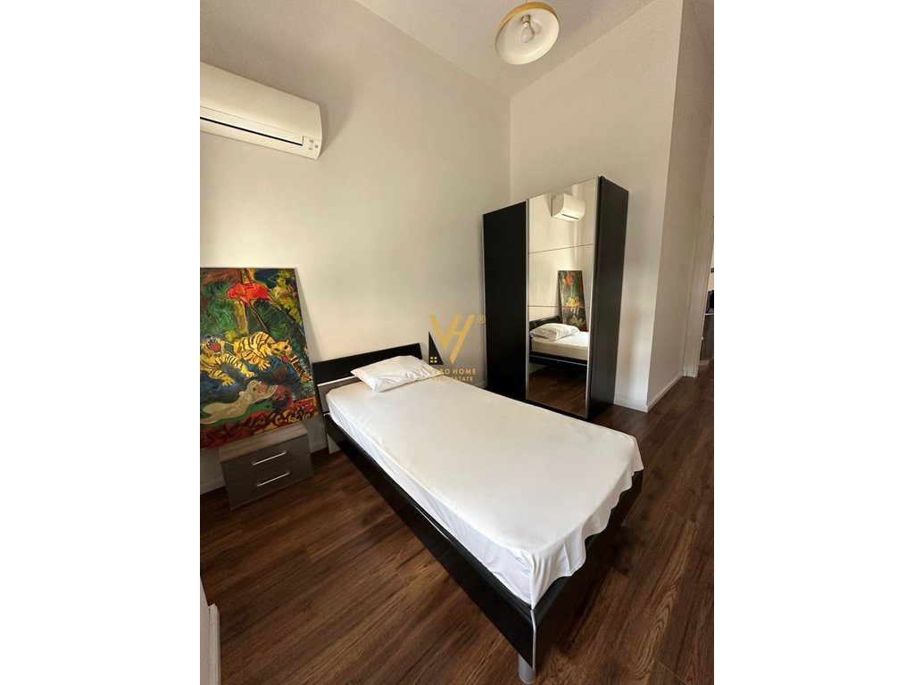 JEPET APARTAMENT 2+1+2+BLK ME QIRA TE ZOGU I ZI 750 EURO 4