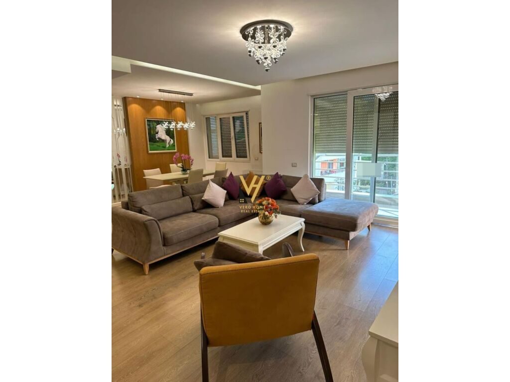 SHITET APARTAMENT 2+1+BLK TE RRUGA BARDHYL 240.000 EURO
