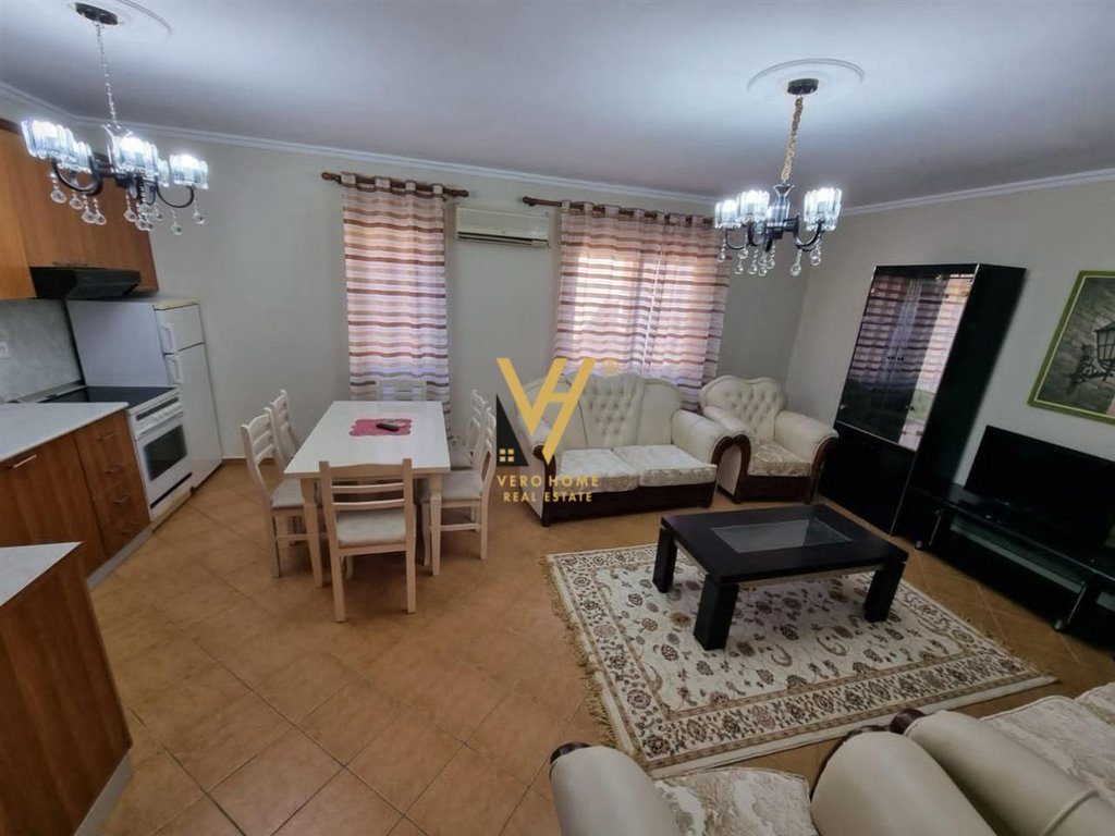 JEPET APARTAMENT 2+1+BLK ME QERA NE SELITE 550 EURO 3