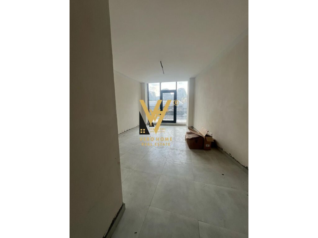 SHITET AMBIENT 30 M2 TE RRUGA E KOSOVAREVE 108.000 EURO