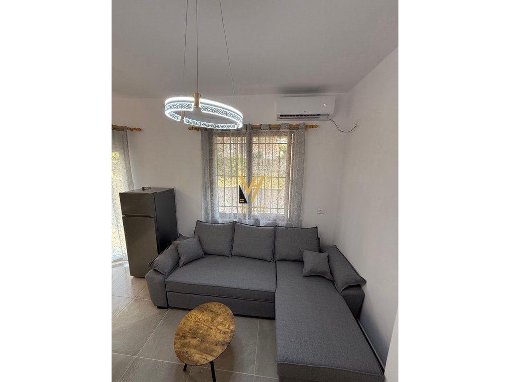 JEPET APARTAMENT 1+1+BLK ME QERA NE SELITE 52.000 LEKE