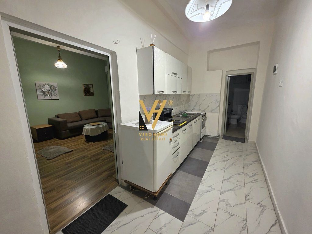 JEPET APARTAMENT 1+1+BLK ME QIRA TE MYSLYM SHYRI 50.000 LEKE 2