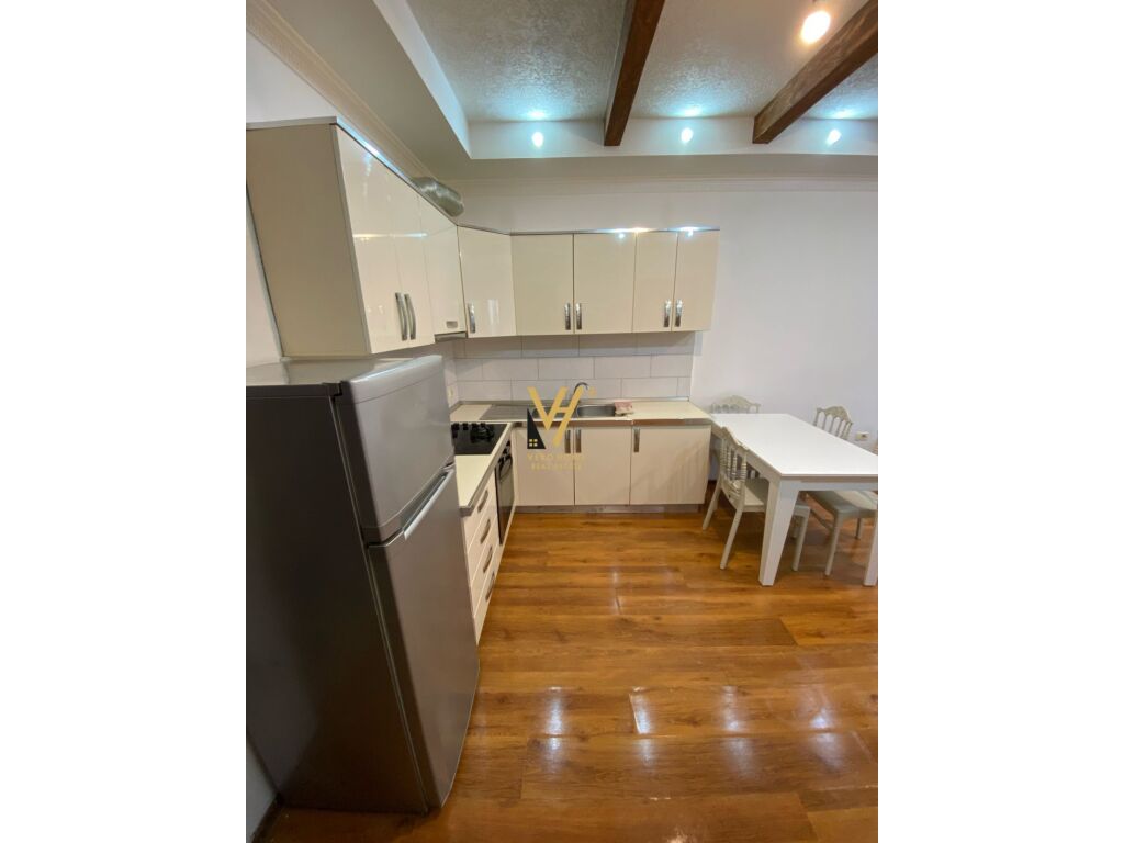 JEPET APARTAMENT 1+1 ME QERA NE ASTIR 450 EURO 2