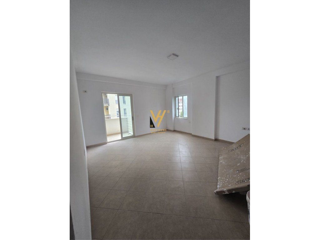 JEPET APARTAMENT 3+1+2+BLK ME QERA NE DON BOSKO 600 EURO