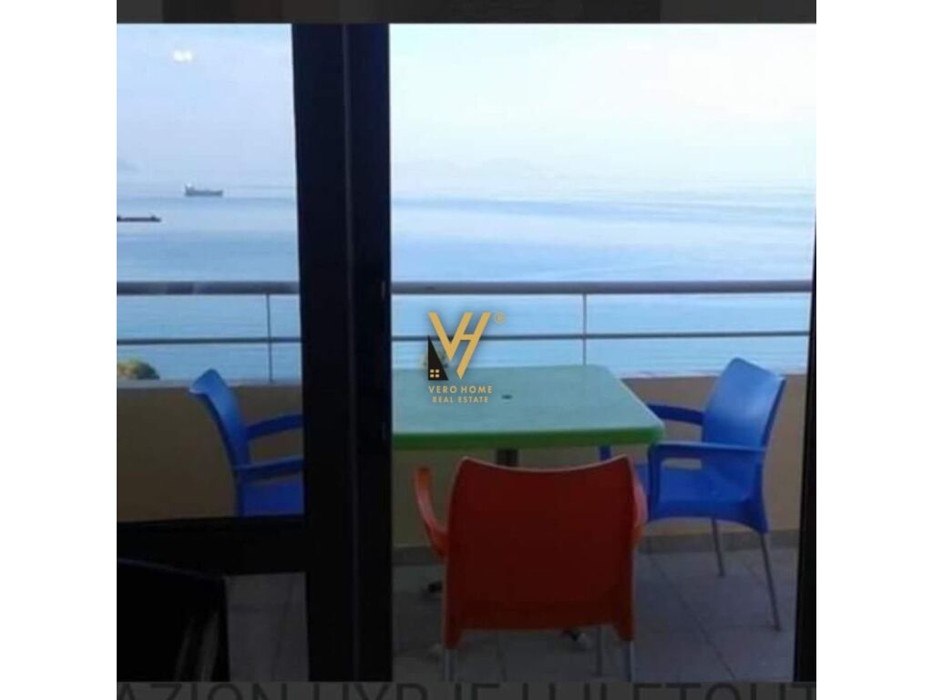 Shitet apartament 2+1 ne Vlore 100 m2