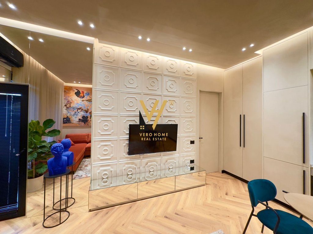 JEPET APARTAMENT 1+1 ME QIRA TE SQUARE 21 100.000 LEKE 4