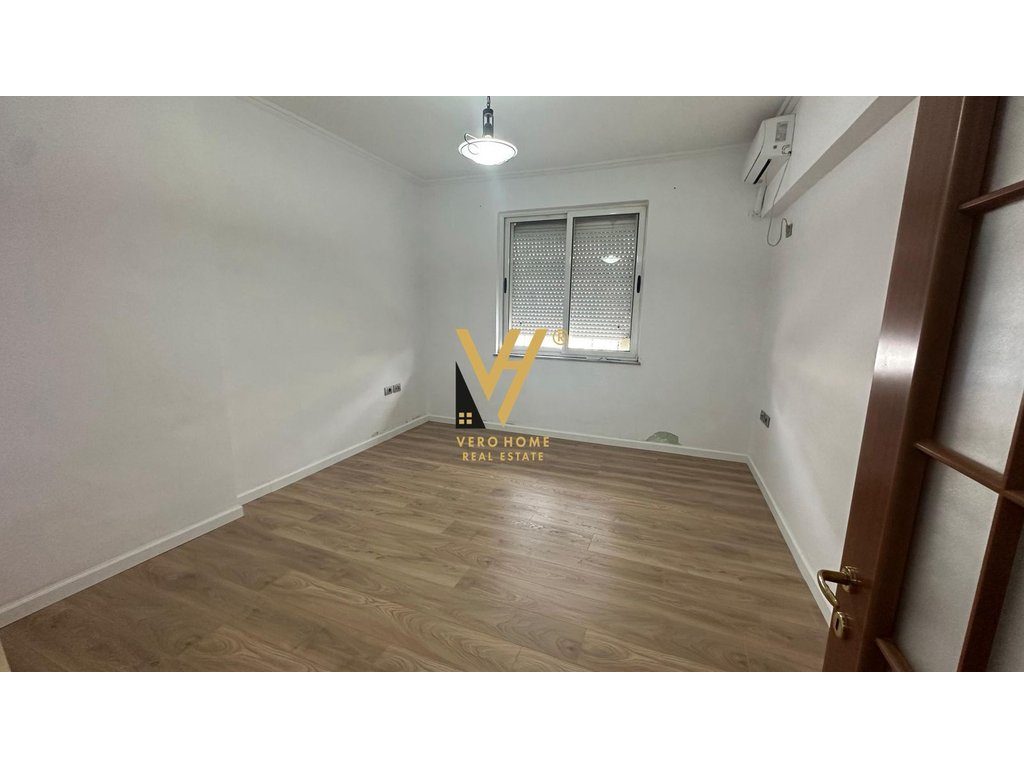 JEPET APARTAMENT 2+1+BLK ME QIRA TEK SHESHI WILLSON 80.000 LEKE 4