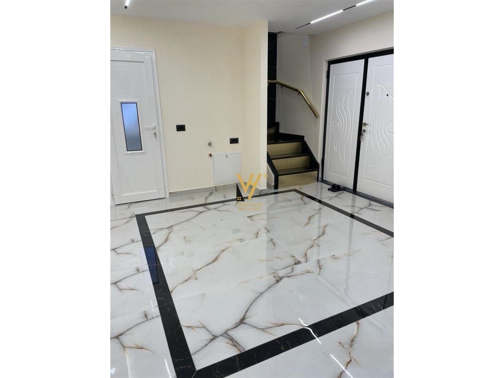 JEPET AMBIENT 80M2 ME QERA TE RRUGA E ELBASANIT 1.000 EURO 3