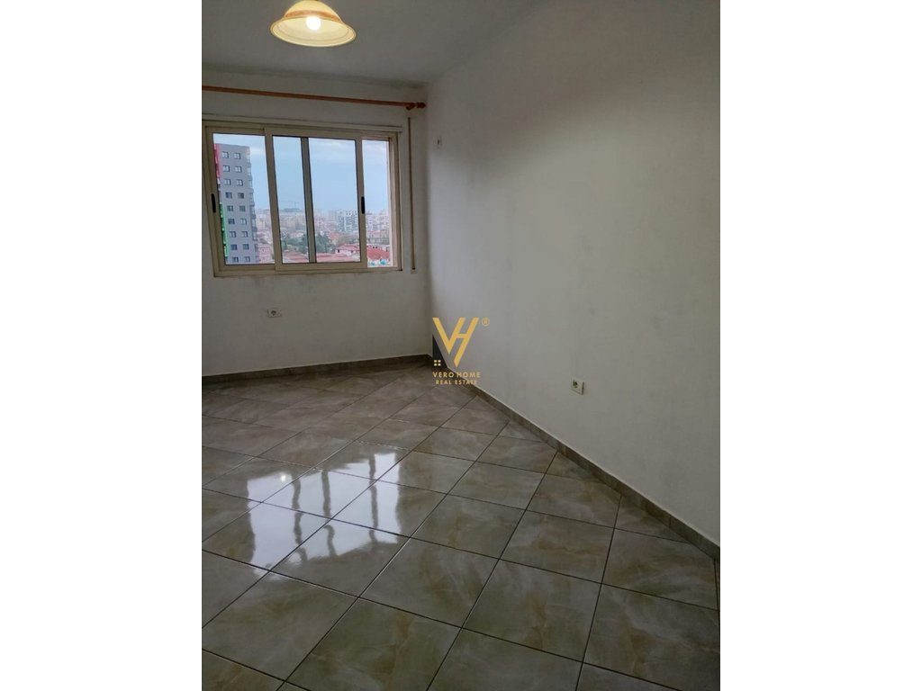 JEPET APARTAMENT 2+1+BLK ME QIRA TE UNAZA E RE, ASTIR 40.000 LEKE 3