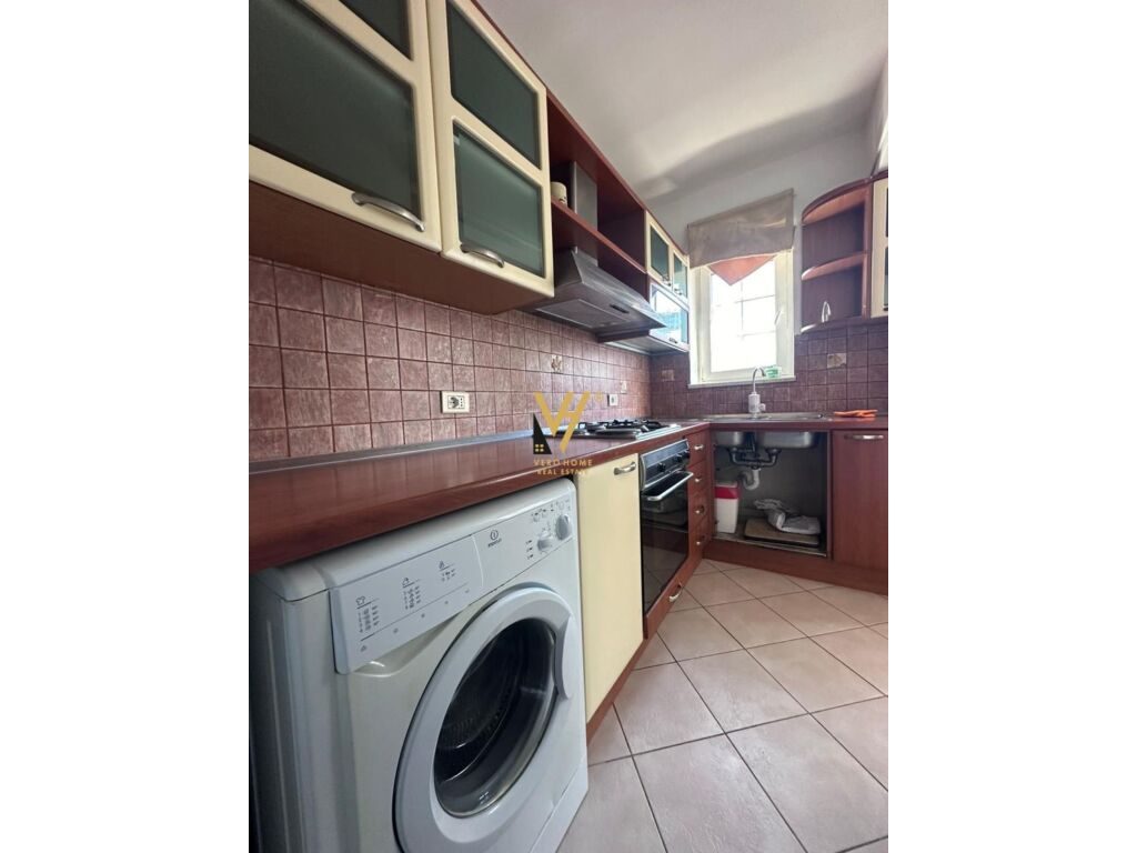 Jepet Apartament 2+1 te Myslym Shyri 80 m2 4