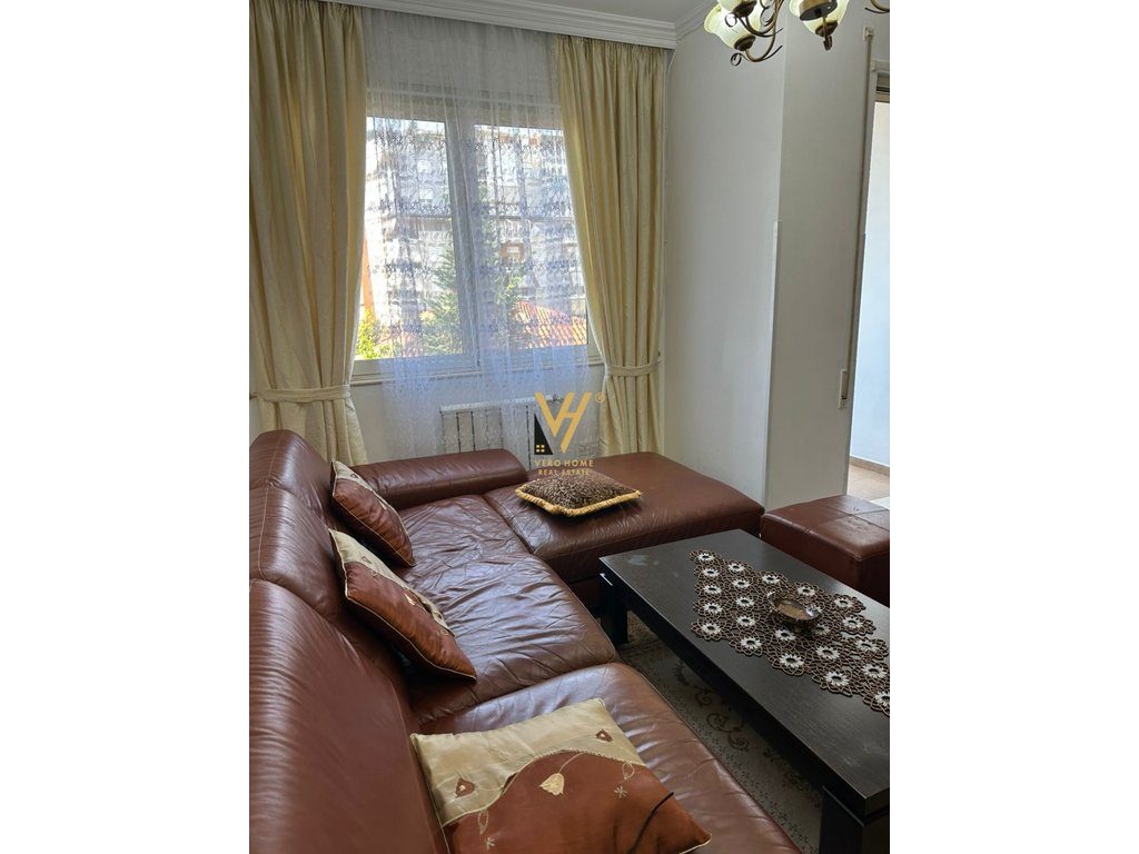 JEPET APARTAMENT ME QERA 2+1+BLK TE RRUGA E ELBASANIT 700 EURO