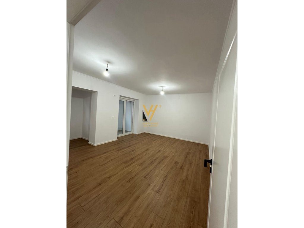 SHITET APARTAMENT 1+1+BLK TE MINISTRIA E DREJTESISE 153.000 EURO 2