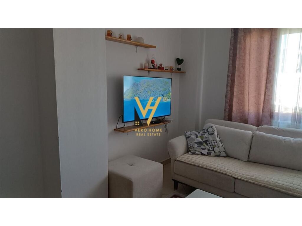 Jepet Apartament 1+1+ballkon me qera te Ish Parku i Autobuzave 60 m2 4
