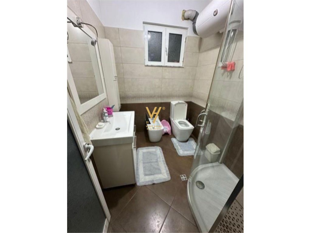 JEPET SHTEPI PRIVATE ME QERA TE RRUGA PRINC VIDI 550 EURO 4