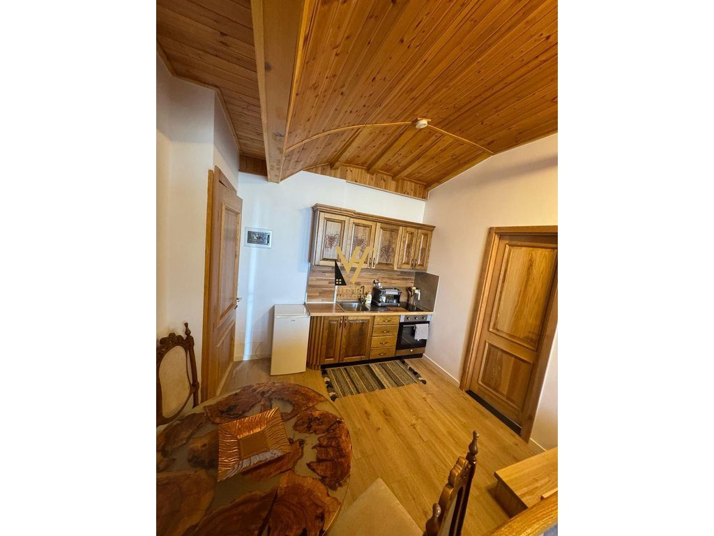 JEPET APARTAMENT 1+1 ME QIRA NE SHKOZE 40.000 LEKE