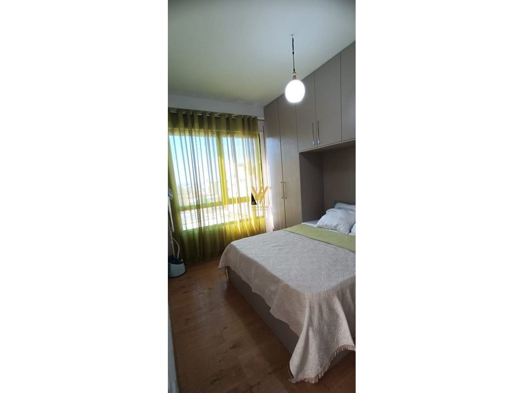 JEPET APARTAMENT 1+1 ME QERA TE FERIT XHAJKO 700 EURO 3