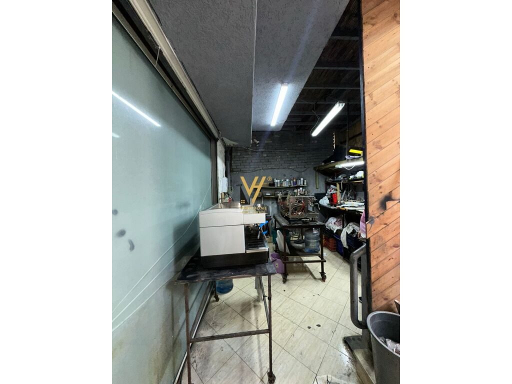 Jepet Ambient Biznesi me qera te 21 Dhjetori 150 m2 3