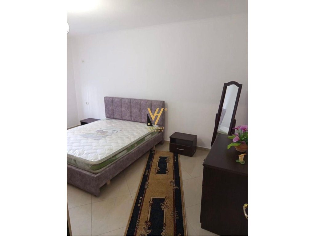 JEPET APARTAMENT 3+1+BLK ME QERA TE 21 DHJETORI 550 EURO 3