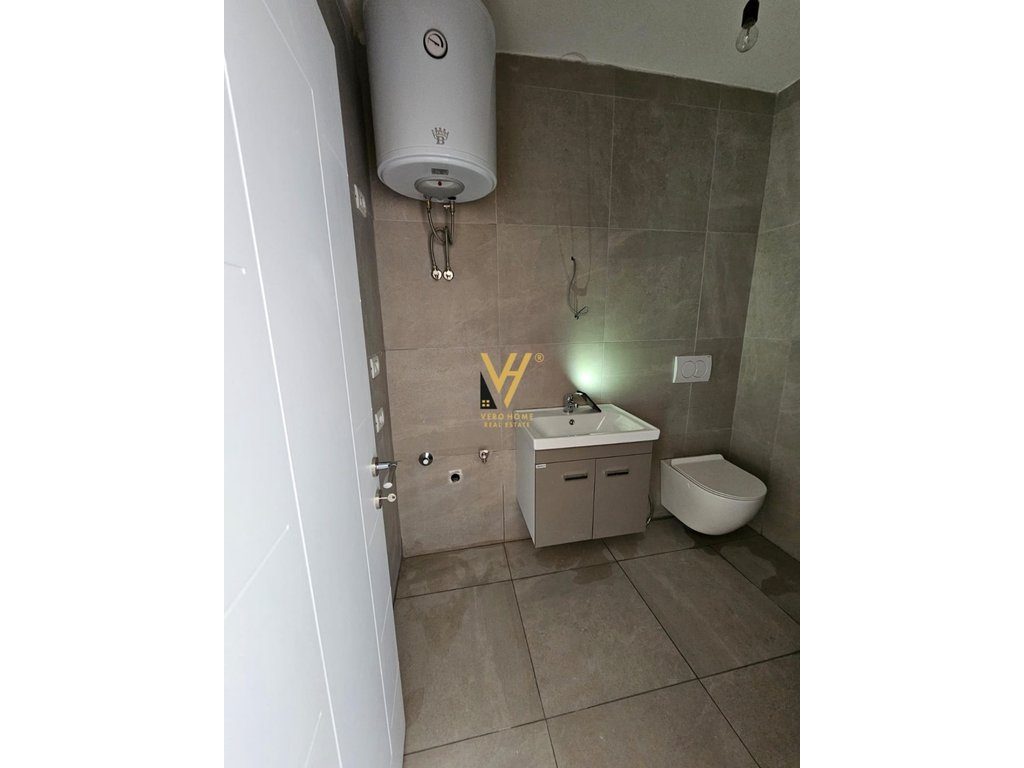 SHITET APARTAMENT 1+1 TE MOZAIKU I TIRANES 102.000 EURO 4