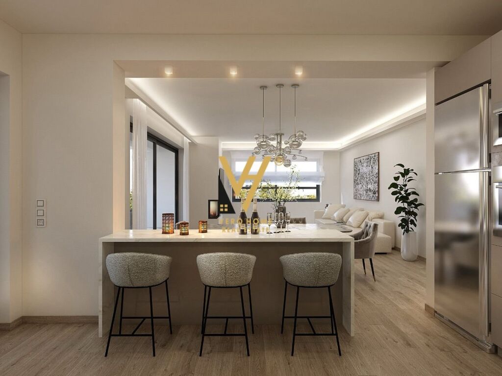 Shitet Apartament 3+1+ballkon te Ish Blloku 178 m2
