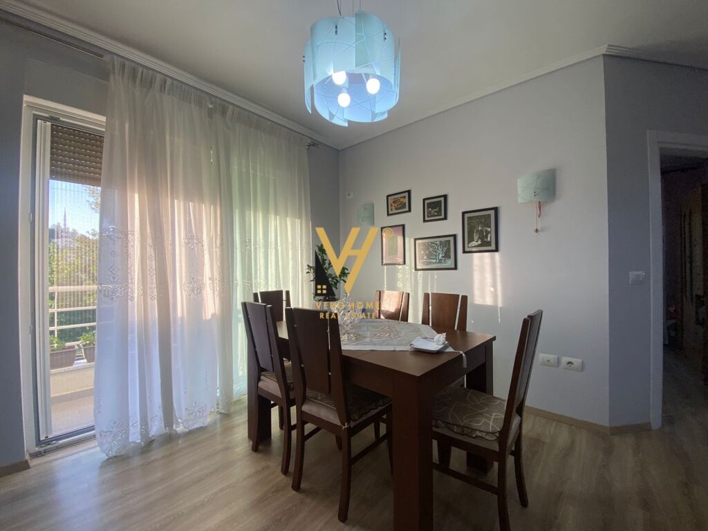 Shitet apartament 2+1+2 te Kopshti Zoologjik 113 m2
