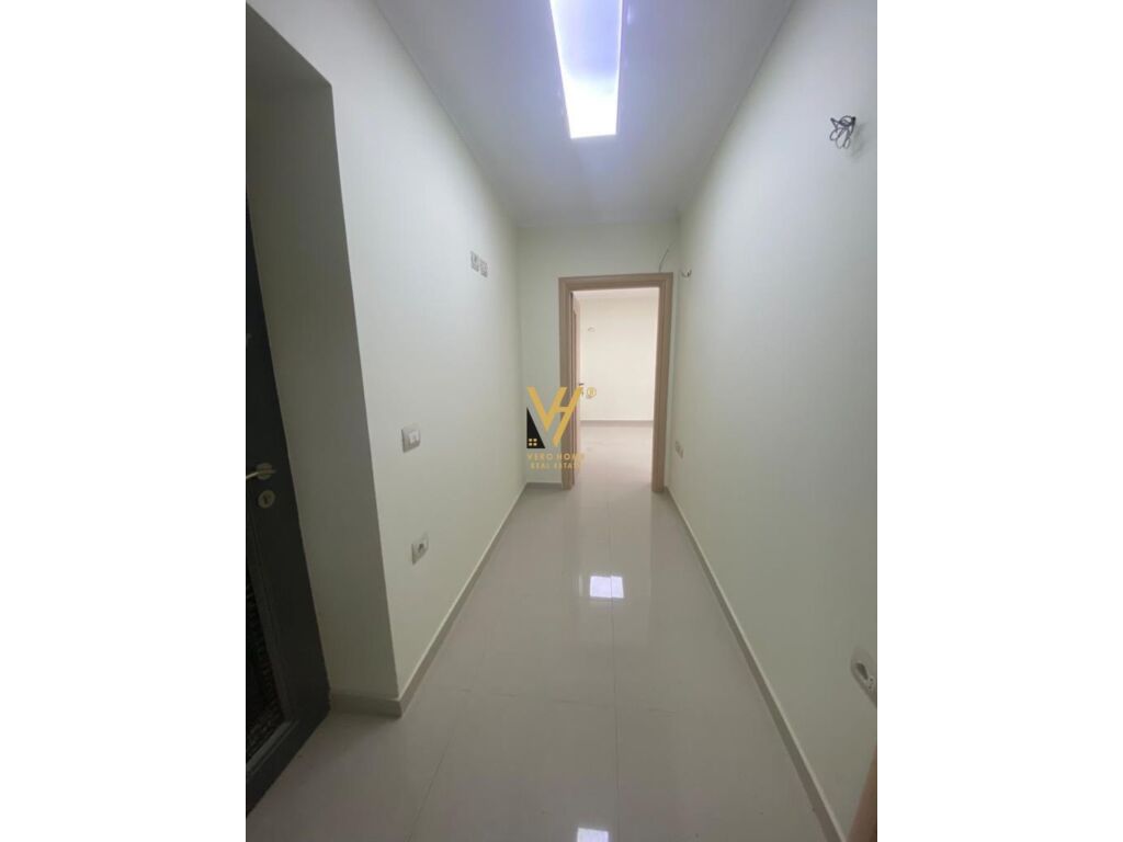 Jepet Ambient Biznesi me qera te Brryli 60 m2