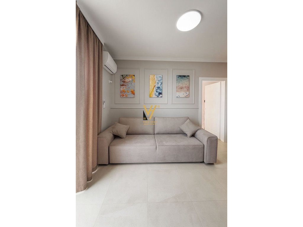 JEPET APARTAMENT 1+1+VERANDE ME QIRA NE GOLEM 700 EURO