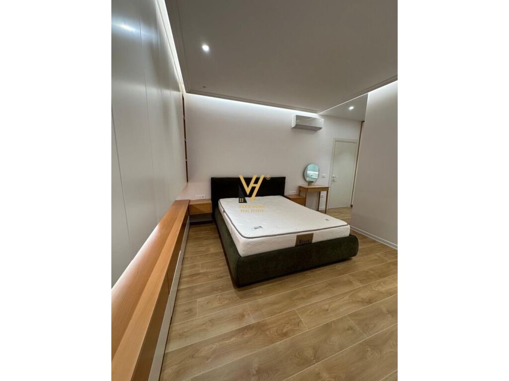 Jepet Apartament 2+1+2+ballkon+2 poste parkimi me qera te Liqeni i Thate 132 m2 3