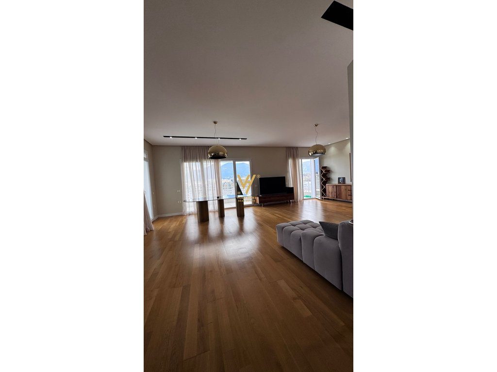 JEPET APARTAMENT 2+1+2+BLK TE KOPSHTI BOTANIK 1.800 EURO 2