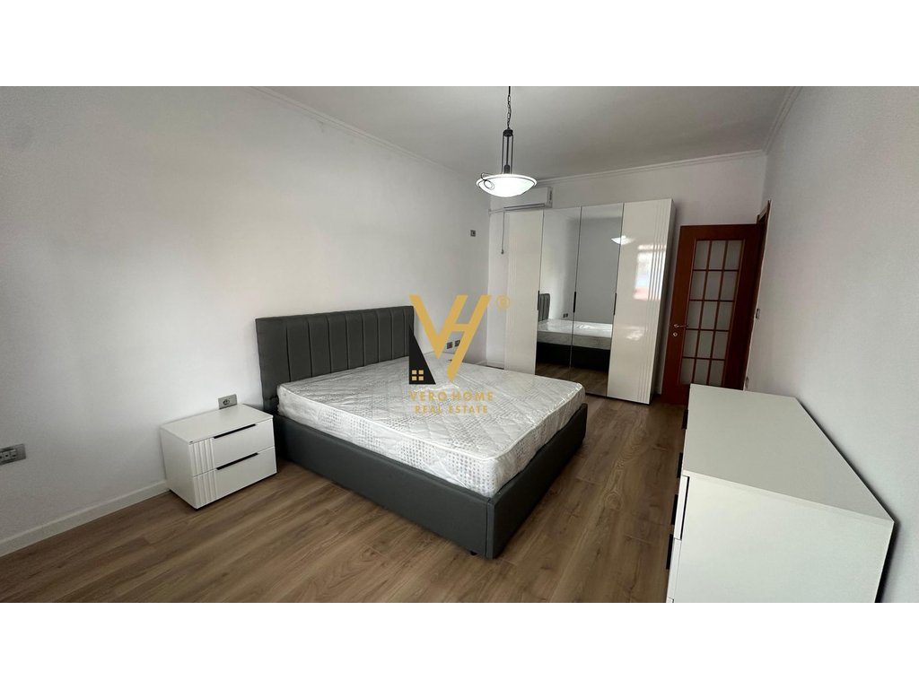 JEPET APARTAMENT 2+1+BLK ME QIRA TEK SHESHI WILLSON 80.000 LEKE 3