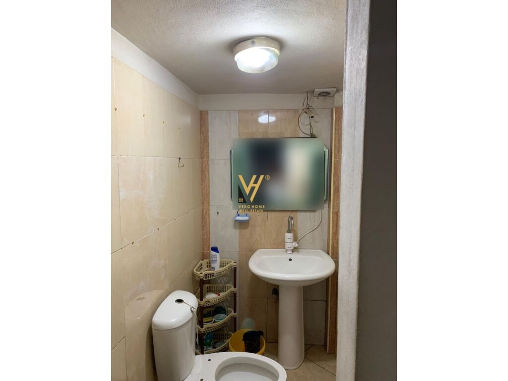 Shitet Biznes ne Fresk 62 m2 4