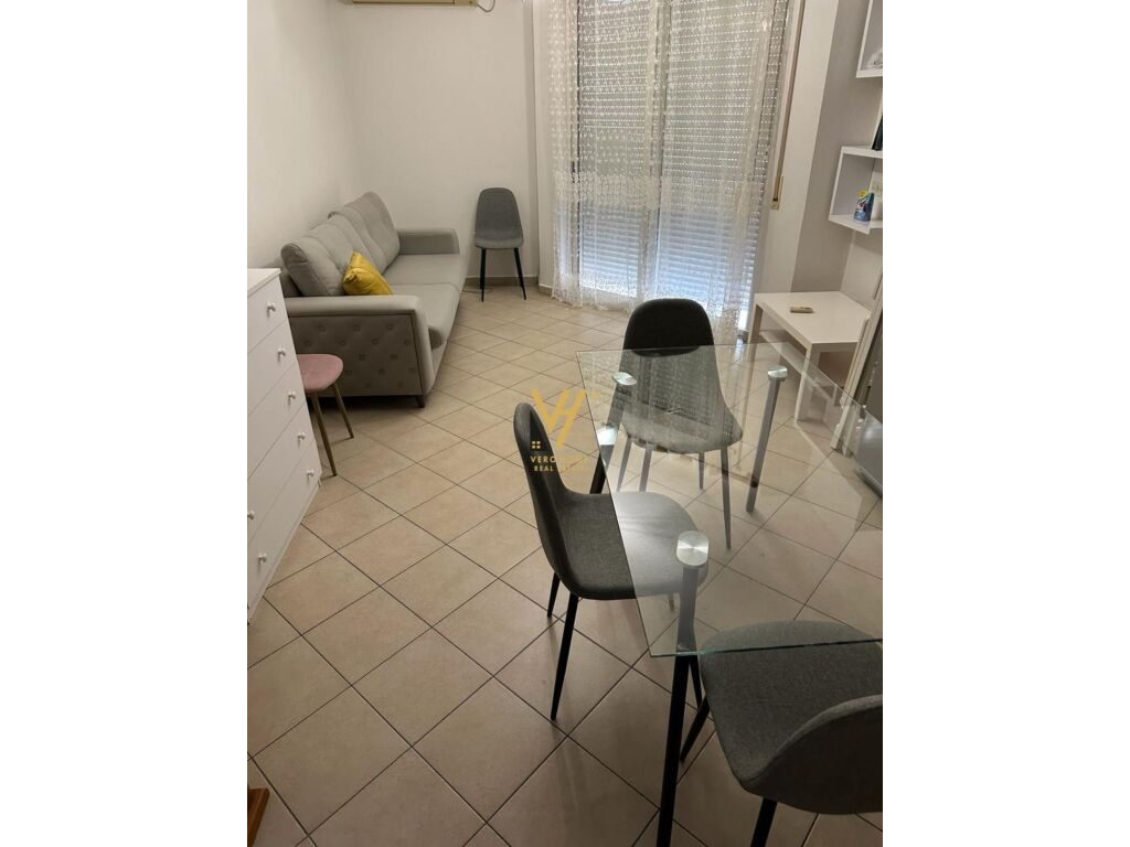 Jepet apartament 2+1+blk me qera te Rruga e Elbasanit , Ambasada Amerikane 97 m2 4