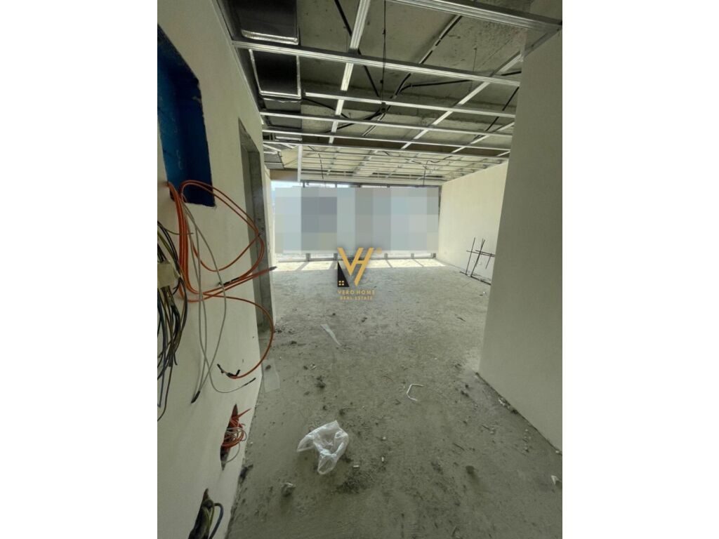 Shitet apartament 2+1+2 te Liqeni Artificial 1000 m2 3