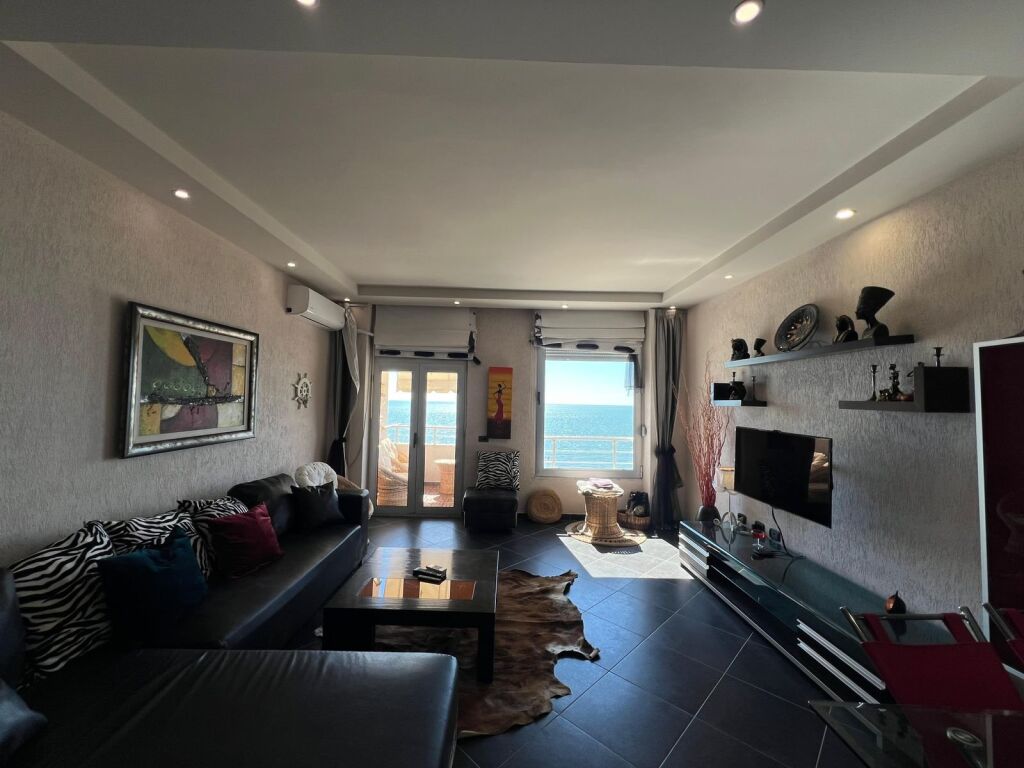 Shitet Apartament 1+1+ballkon ne Durres 66 m2 4
