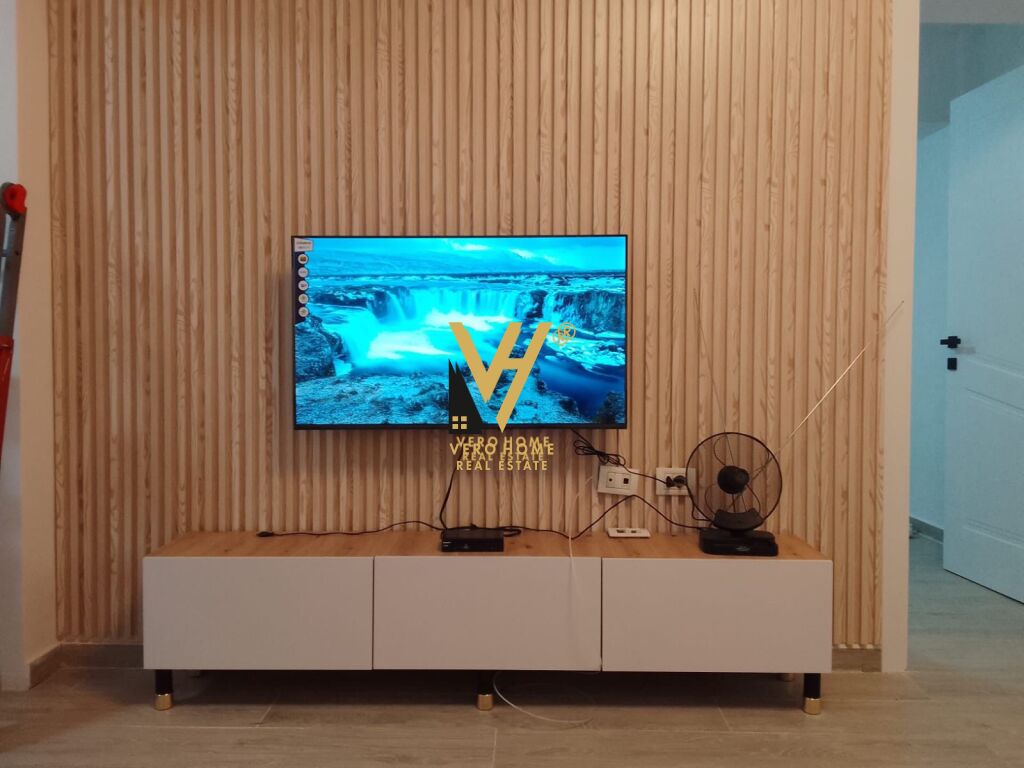 JEPET APARTAMENT 2+1 ME QERA TE RRUGA E DURRESIT 600 EURO