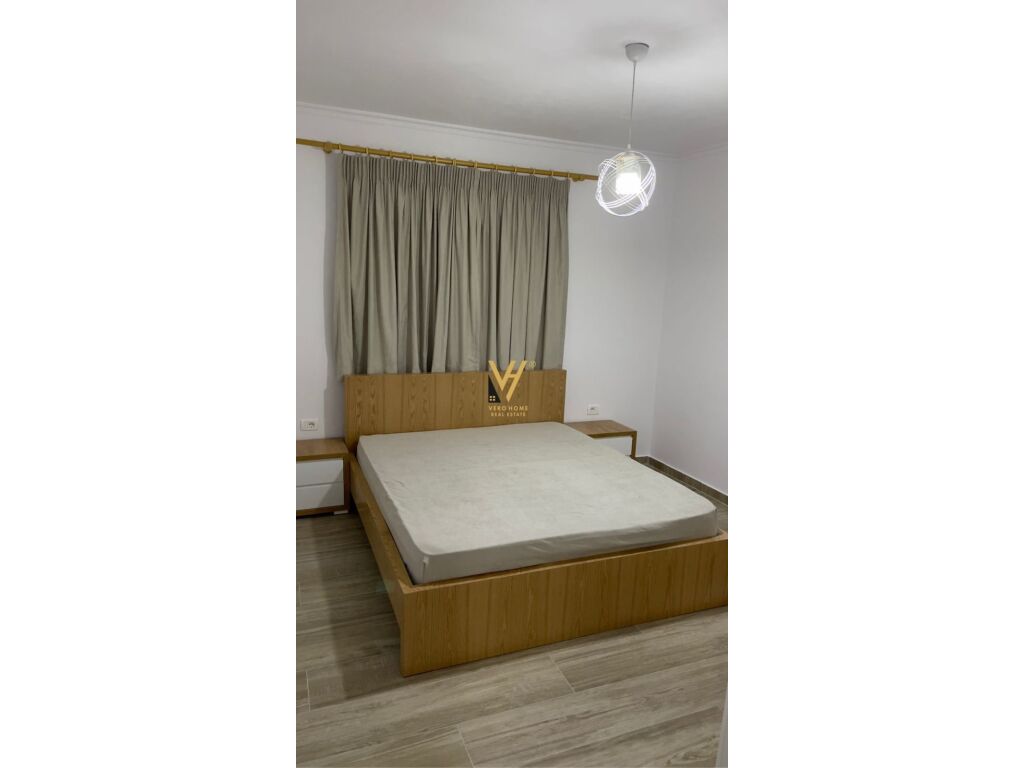 Jepet Apartament 1+1+ballkon me qera te Globi , Rruga e Kavajes 50 m2 3